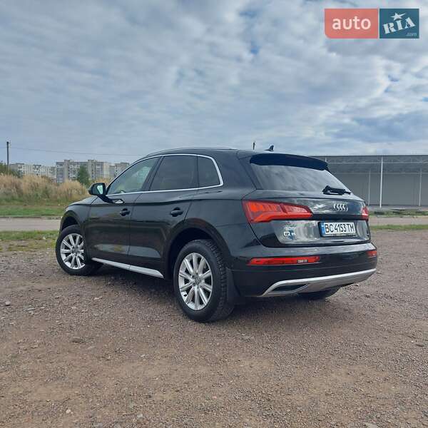 Внедорожник / Кроссовер Audi Q5 2019 в Дрогобыче