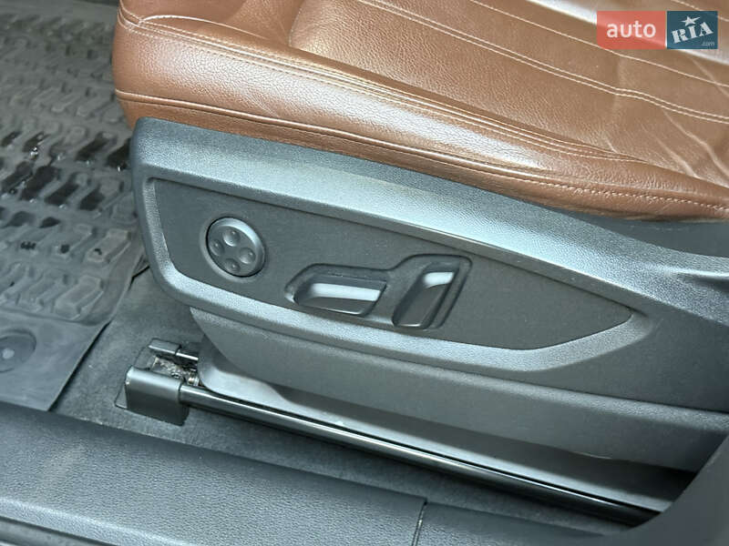 Внедорожник / Кроссовер Audi Q5 2020 в Днепре фото 42 Внедорожник / Кроссовер Audi Q5 2020 в Днепре