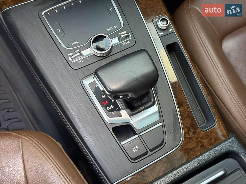 Внедорожник / Кроссовер Audi Q5 2020 в Днепре фото 54 Внедорожник / Кроссовер Audi Q5 2020 в Днепре