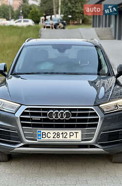 Внедорожник / Кроссовер Audi Q5 2017 в 