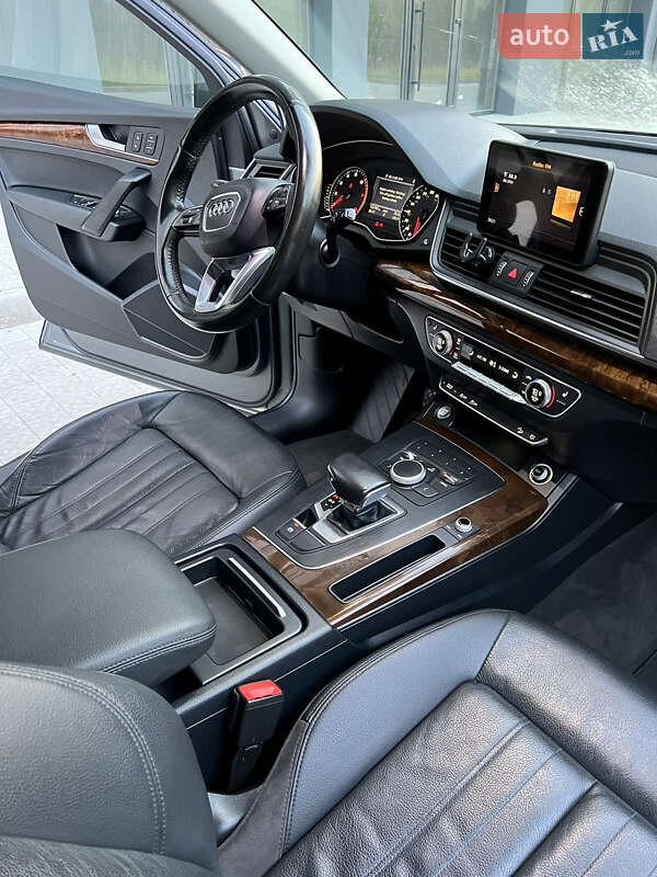 Позашляховик / Кросовер Audi Q5 2017 в Тернополі фото 30 Позашляховик / Кросовер Audi Q5 2017 в Тернополі