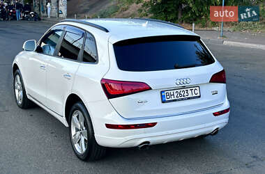 Позашляховик / Кросовер Audi Q5 2016 в 