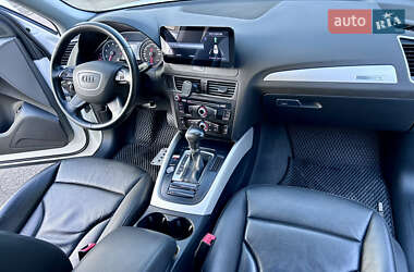 Позашляховик / Кросовер Audi Q5 2016 в 