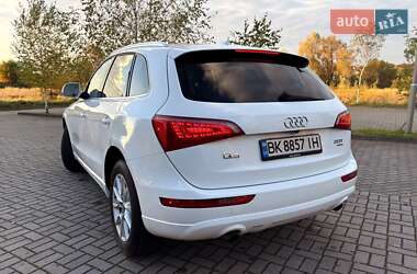 Позашляховик / Кросовер Audi Q5 2011 в 