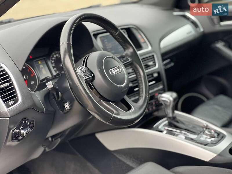 Внедорожник / Кроссовер Audi Q5 2016 в Стрые