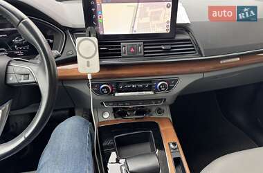Позашляховик / Кросовер Audi Q5 2021 в 