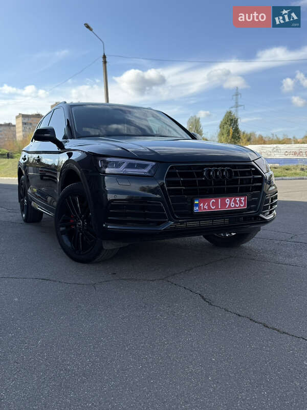 Внедорожник / Кроссовер Audi Q5 2017 в Кривом Роге