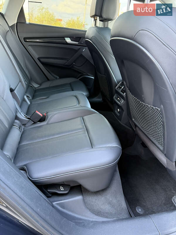 Внедорожник / Кроссовер Audi Q5 2017 в Кривом Роге