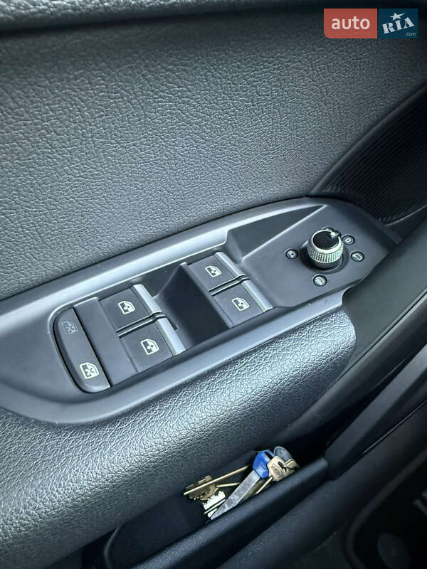 Внедорожник / Кроссовер Audi Q5 2017 в Кривом Роге