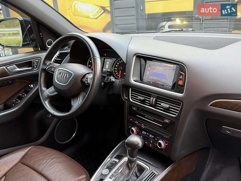 Внедорожник / Кроссовер Audi Q5 2015 в Стрые