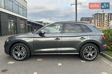 Внедорожник / Кроссовер Audi Q5 2019 в 