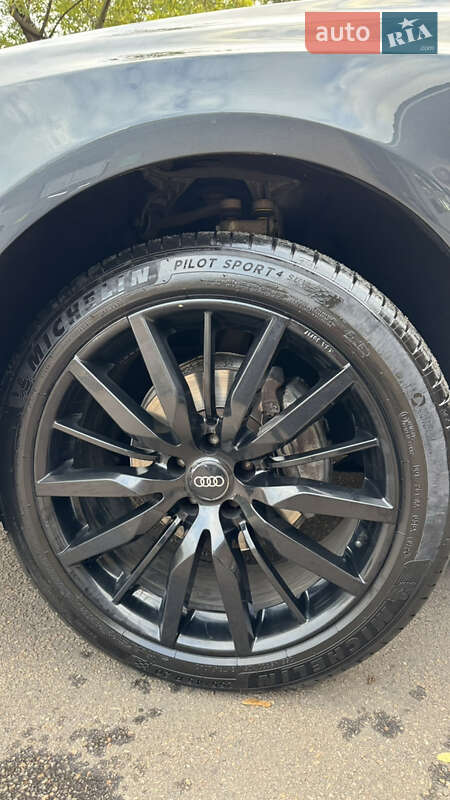Позашляховик / Кросовер Audi Q5 2011 в Кривому Розі