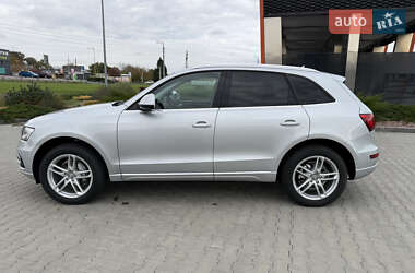 Позашляховик / Кросовер Audi Q5 2012 в 