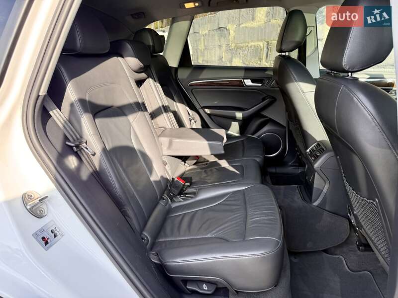 Внедорожник / Кроссовер Audi Q5 2012 в Харькове
