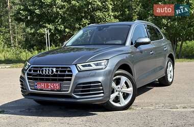 Позашляховик / Кросовер Audi Q5 2019 в  фото 2 Позашляховик / Кросовер Audi Q5 2019 в