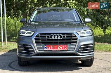 Позашляховик / Кросовер Audi Q5 2019 в  фото 5 Позашляховик / Кросовер Audi Q5 2019 в
