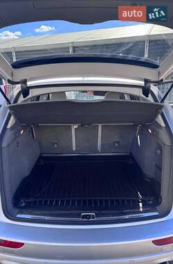 Позашляховик / Кросовер Audi Q5 2013 в 