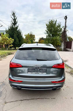 Внедорожник / Кроссовер Audi Q5 2015 в 