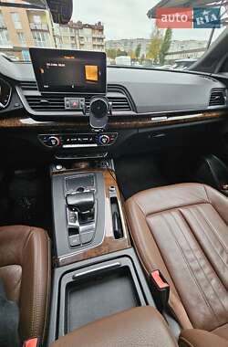 Позашляховик / Кросовер Audi Q5 2017 в 