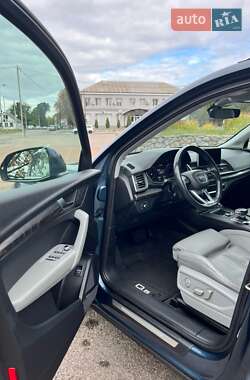 Позашляховик / Кросовер Audi Q5 2018 в 