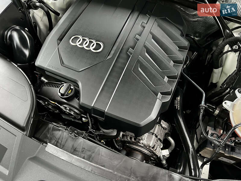 Позашляховик / Кросовер Audi Q5 2021 в Луцьку
