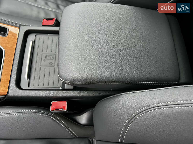 Позашляховик / Кросовер Audi Q5 2021 в Луцьку