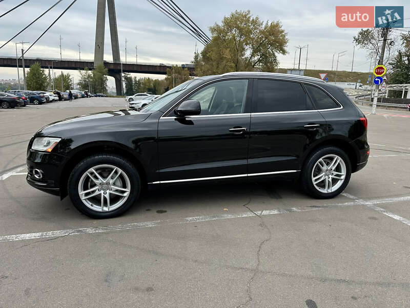 Позашляховик / Кросовер Audi Q5 2015 в Києві