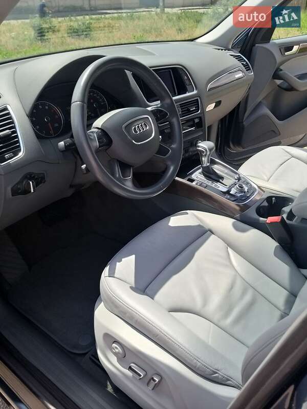 Позашляховик / Кросовер Audi Q5 2015 в Харкові