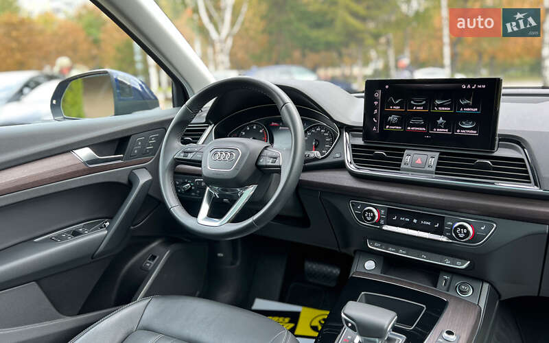 Позашляховик / Кросовер Audi Q5 2020 в Львові