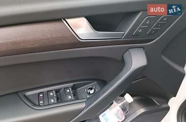 Позашляховик / Кросовер Audi Q5 2023 в  фото 22 Позашляховик / Кросовер Audi Q5 2023 в