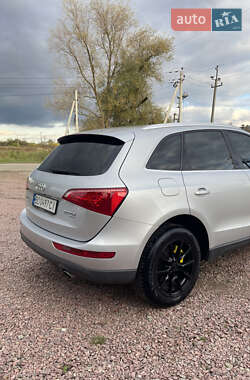 Внедорожник / Кроссовер Audi Q5 2009 в 