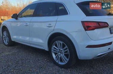 Позашляховик / Кросовер Audi Q5 2017 в 