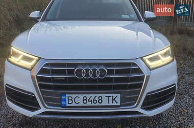Позашляховик / Кросовер Audi Q5 2017 в 