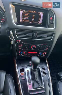 Позашляховик / Кросовер Audi Q5 2010 в 