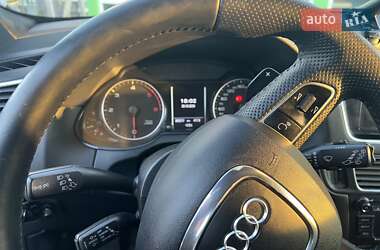 Позашляховик / Кросовер Audi Q5 2010 в 