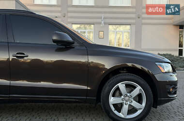 Позашляховик / Кросовер Audi Q5 2011 в  фото 17 Позашляховик / Кросовер Audi Q5 2011 в