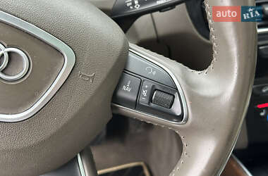 Позашляховик / Кросовер Audi Q5 2014 в 