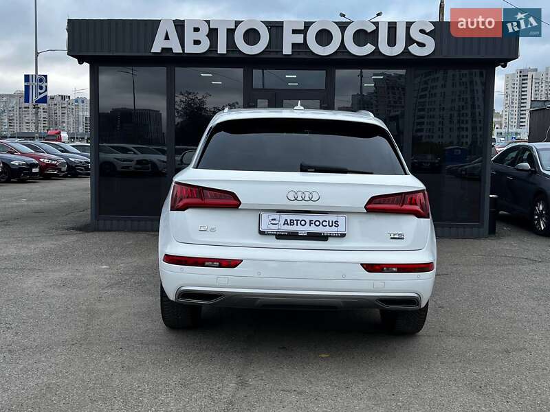 Внедорожник / Кроссовер Audi Q5 2018 в Киеве