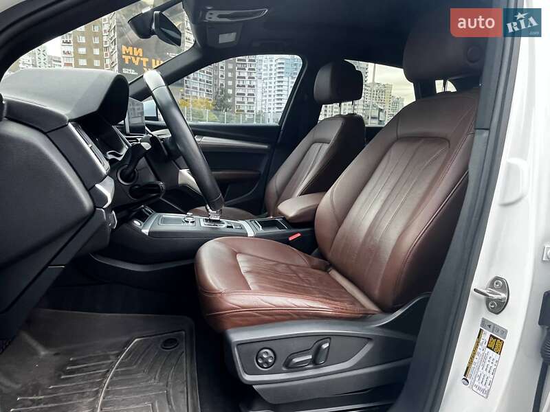 Внедорожник / Кроссовер Audi Q5 2018 в Киеве