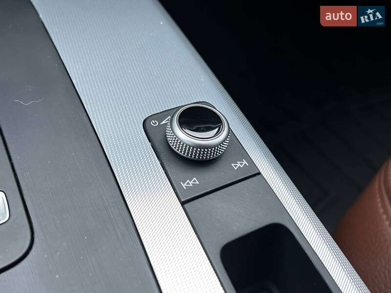 Внедорожник / Кроссовер Audi Q5 2018 в Киеве