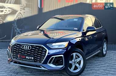 Позашляховик / Кросовер Audi Q5 2021 в 