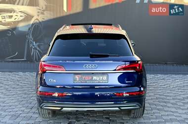 Позашляховик / Кросовер Audi Q5 2021 в 