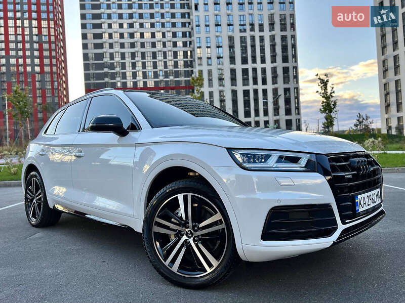 Позашляховик / Кросовер Audi Q5 2019 в Києві