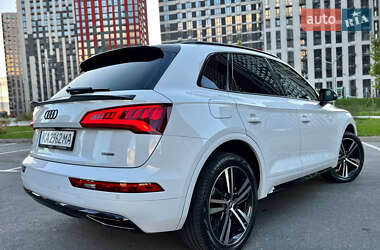 Позашляховик / Кросовер Audi Q5 2019 в  фото 20 Позашляховик / Кросовер Audi Q5 2019 в
