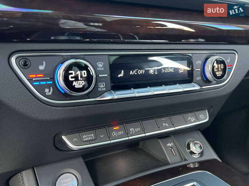 Позашляховик / Кросовер Audi Q5 2019 в Києві