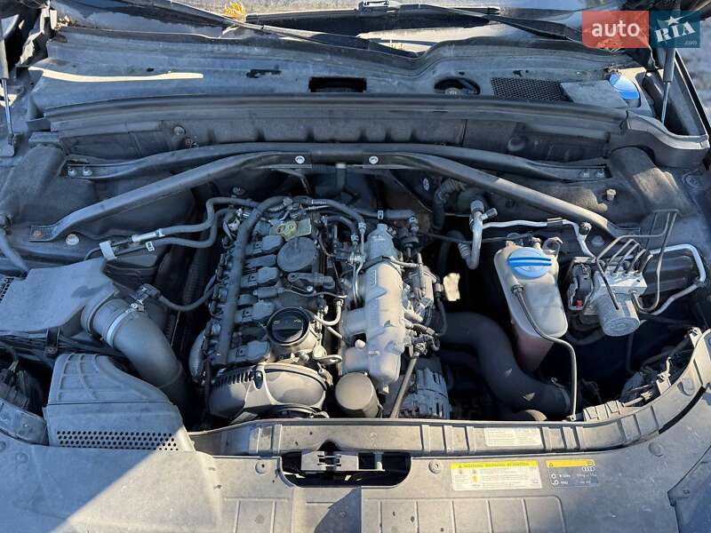 Позашляховик / Кросовер Audi Q5 2015 в Львові