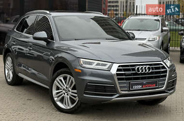Позашляховик / Кросовер Audi Q5 2019 в 