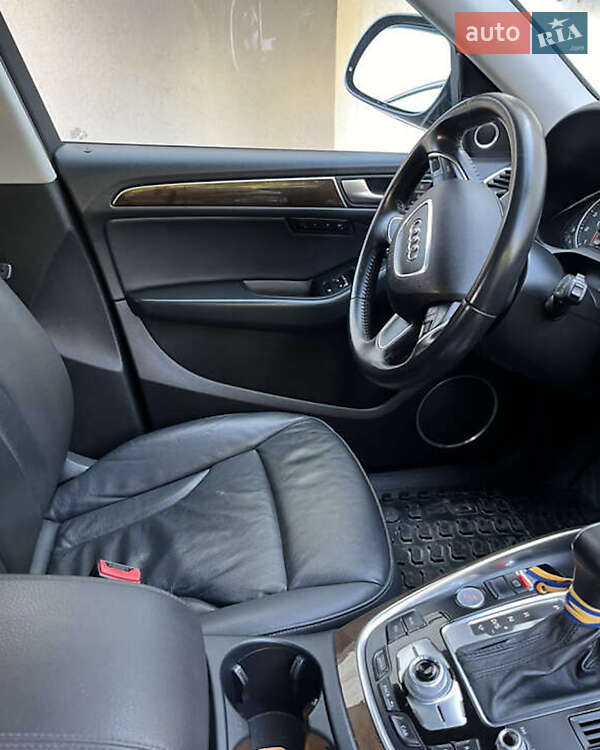 Позашляховик / Кросовер Audi Q5 2015 в Львові