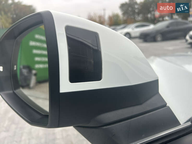 Внедорожник / Кроссовер Audi Q5 2018 в Киеве фото 14 Внедорожник / Кроссовер Audi Q5 2018 в Киеве