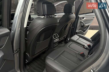Позашляховик / Кросовер Audi Q5 2019 в 